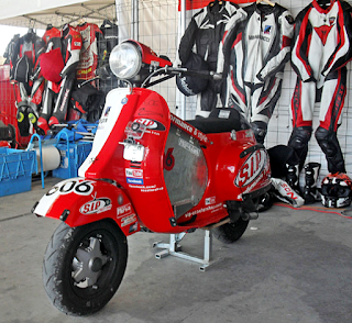 Gambar Modifikasi Vespa Racing