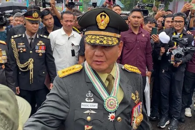 Prabowo Terima Kenaikan Pangkat Kehormatan, Imparsial: Merusak Marwah TNI