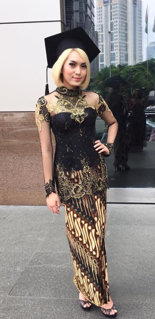 40 Kebaya Modern Brokat Hitam Inspirasi Terbaru 