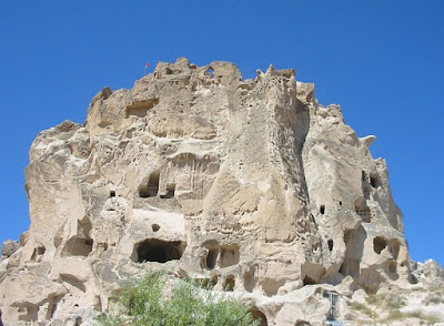 Uçhisar Hill and Castle, the highest point in Cappadocia<br />