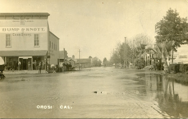 Orosi, CA.  Flood.  Circa 1909.