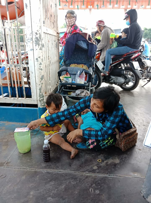 4 LẦN SINH CON KHI MỘT NGƯỜI BỊ HIẾP ĐẾN 4 GÃ KHÁC NHAU