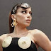 Anitta quer se aposentar da música em 6 anos e focar na carreira de atriz