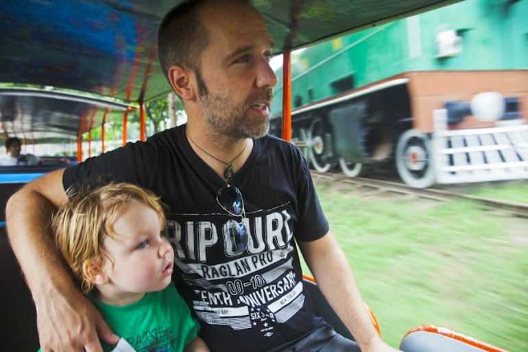 Enjoy a ride in the toy train in National Rail Museum in Delhi if you are travelling with kids