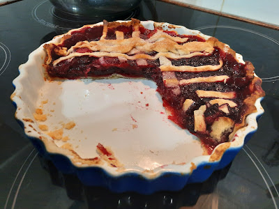 Blackberry, Apple and Plum Pie