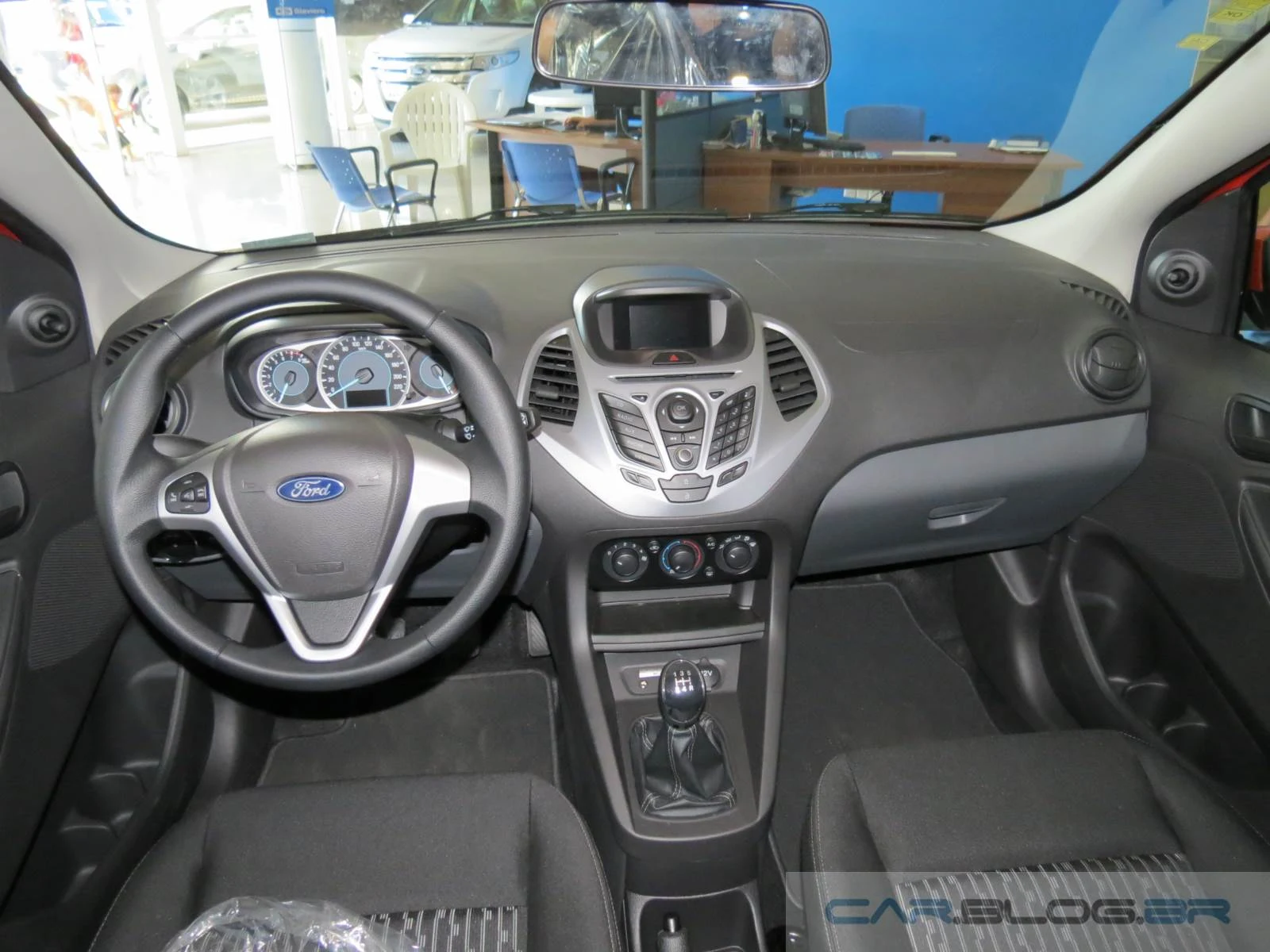 Novo Ford KA 2015