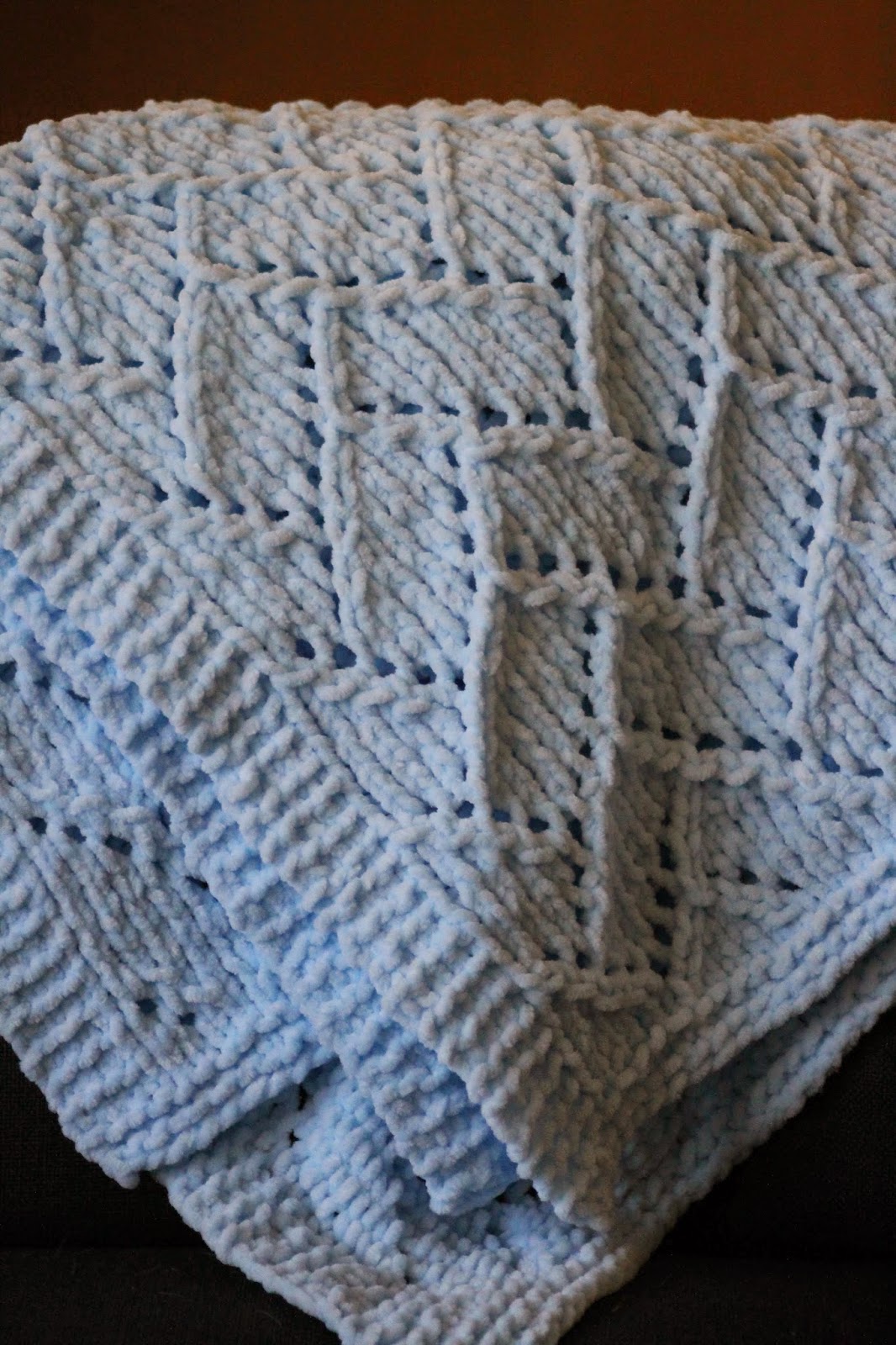 Download Balls to the Walls Knits: Bricklayer's Lace Baby Blanket
