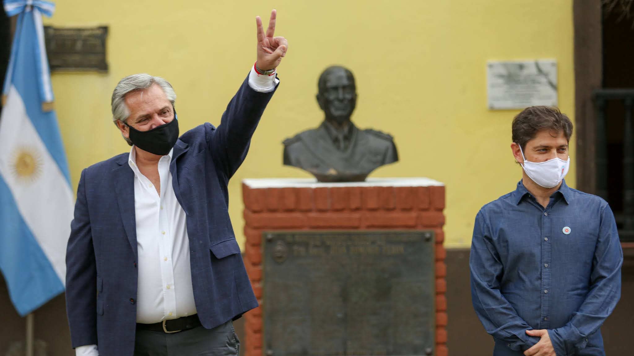 Alberto Fernández en la Isla Martin Garcia