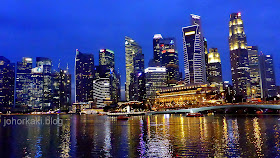 Singapore-Skyline-Esplanade