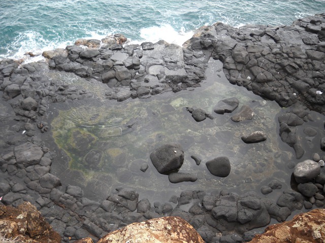 Pieds dans l'eau pool.