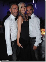 article-2041222-0E0EF7E900000578-394_468x626