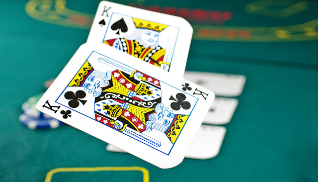 Keseruan Sensasi Bermain di Situs Poker Via Bank 24 Jam