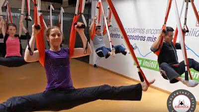 aeroyoga, airyoga, aerial yoga, aerial pilates, aero pilates, cadera, rodilla, columna, espalda, dolor, yoga aereo, pilates aereo, teacher training, cursos, clases, escuelas