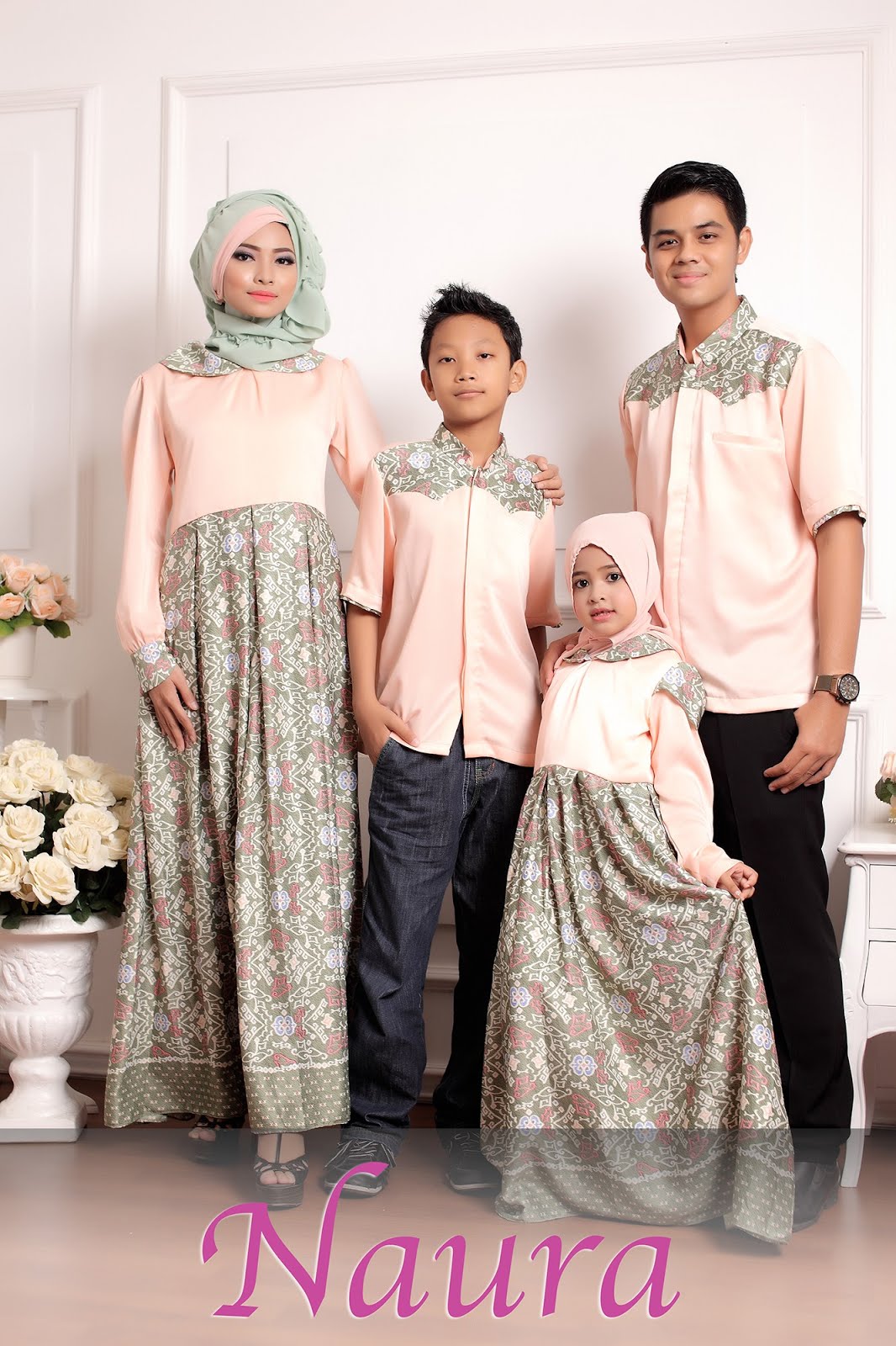 Kumpulan Model Gamis  Batik  Kombinasi  Modern  Simple 