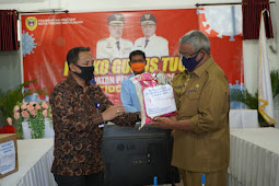  Ali Ibrahim Terima Bantuan Paket Sembako Untuk Tidore dari PT. Bank Maluku-Malut