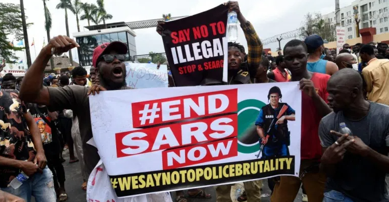 #EndSARS Peaceful Protesters Setup Emergency Helpline To Tackle Medical, Food Related And Legal Issues