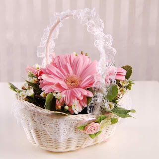 Valentine Flower Basket Wallpapers