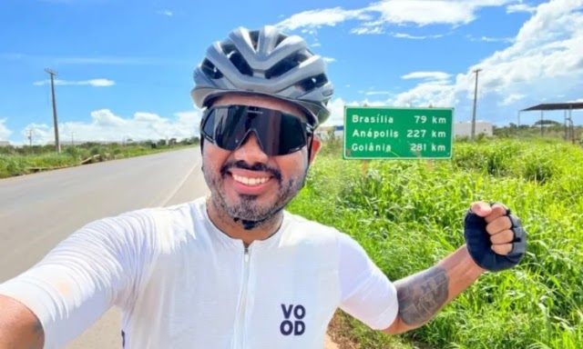 Araciense cumpre promessa ao pedalar até Brasília para acompanhar a posse de Lula