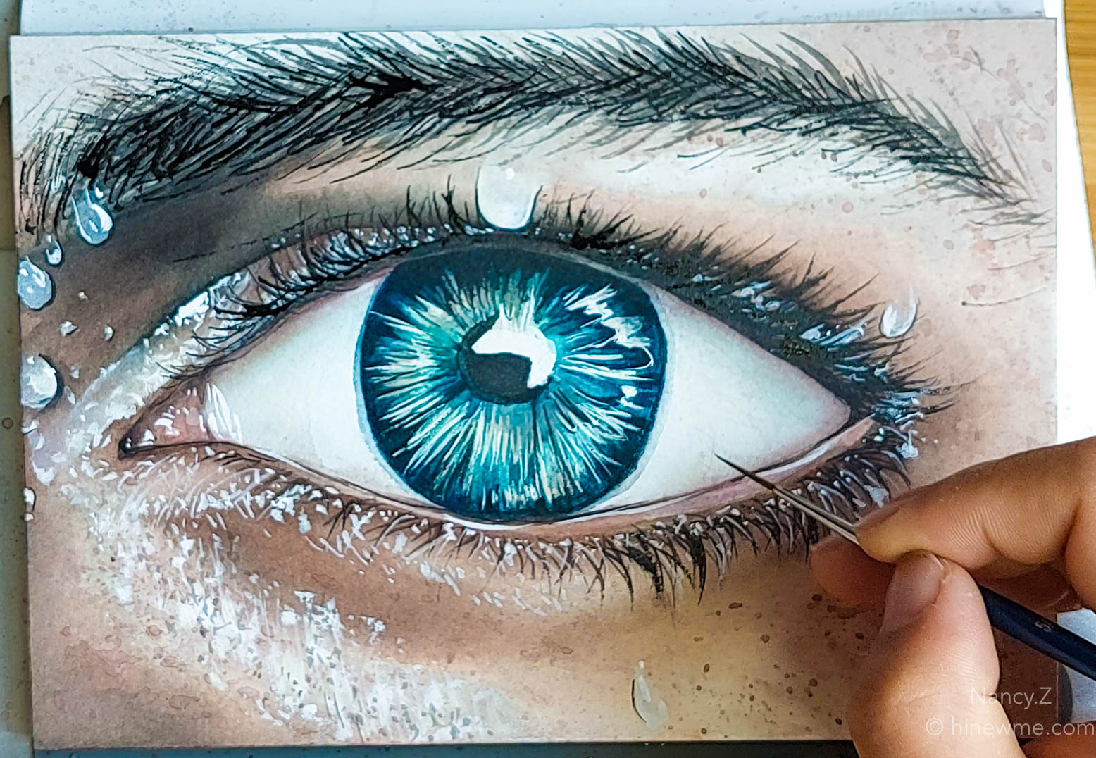 to draw an eye with blue pupil step by step