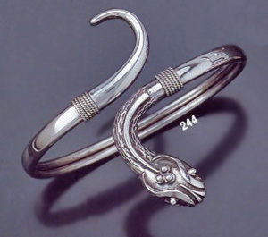 Bracelet That Looks Like A Snake8