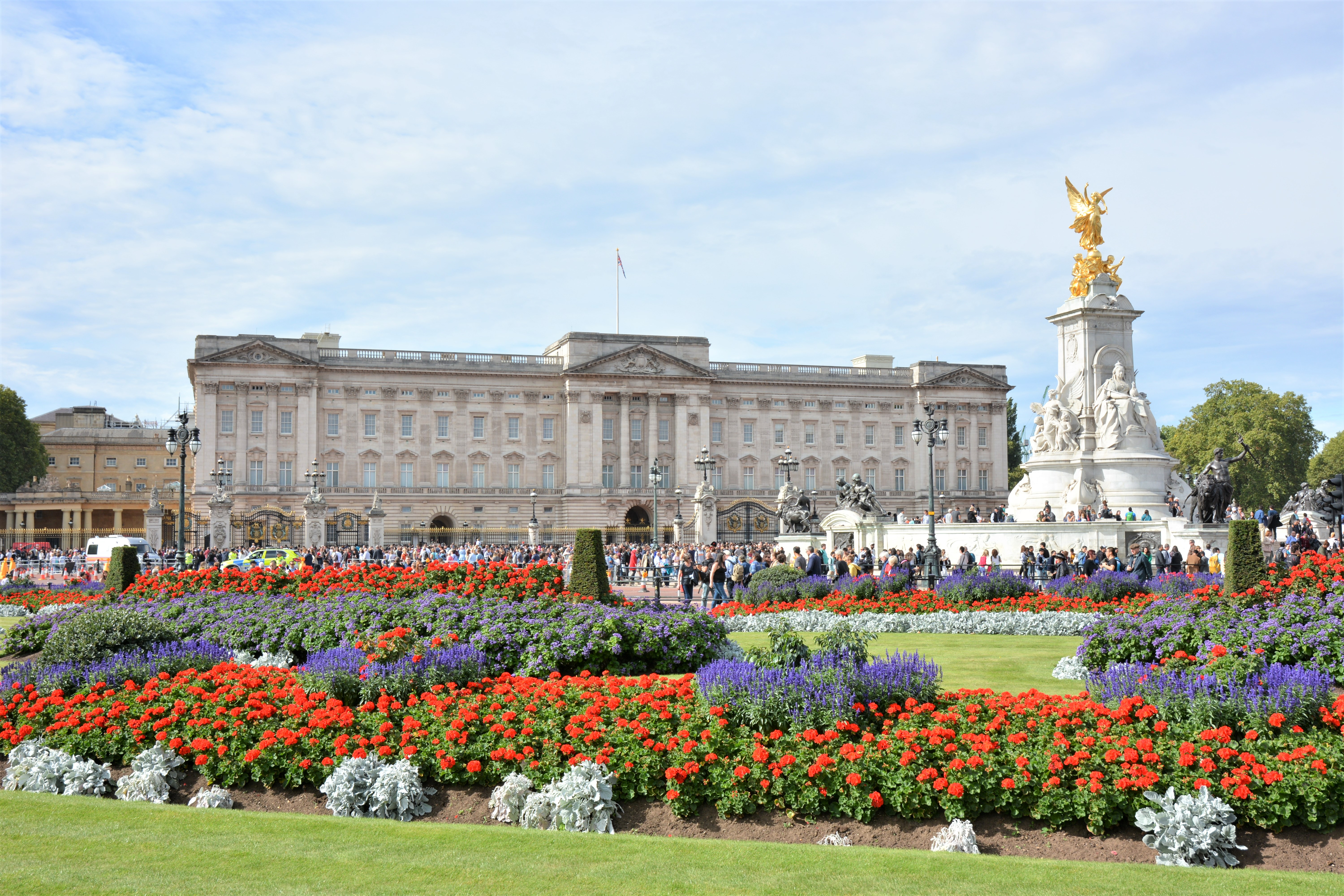 ロンドン旅行 バッキンガム宮殿の衛兵交代のおすすめ見学スポット Mayu Blog
