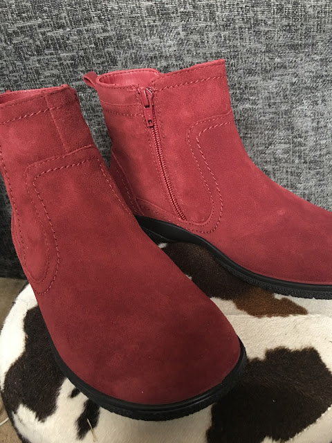 Red Goretex boots by Hotter