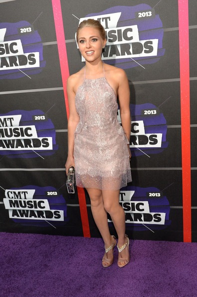 AnnaSophia Robb attends the 2013 CMT Music awards