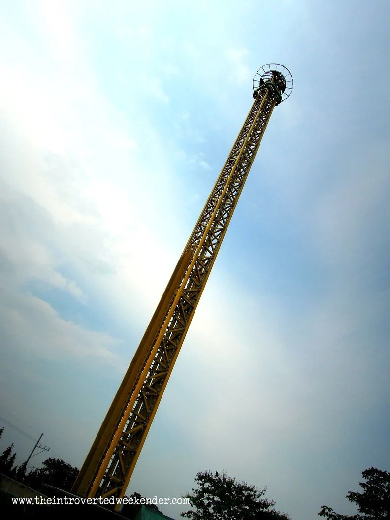 The Ekstreme Tower at Enchanted Kingdom