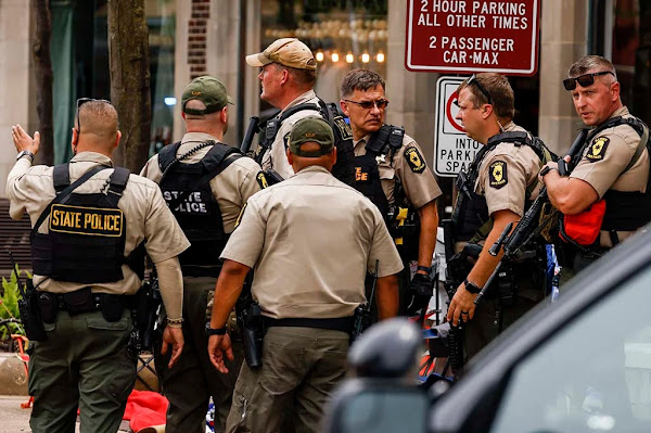 [VIDEO] - États-Unis : Au moins 6 morts et 24 blessés dans une fusillade lors d'une parade, près de Chicago