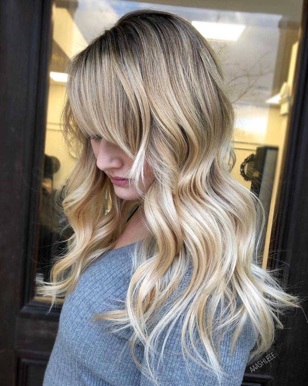 2023 honey blonde hair color ideas