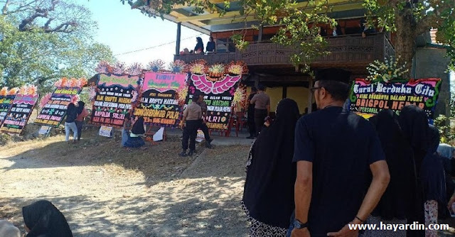 suasana di kediaman almahum briptu hedar di siawung