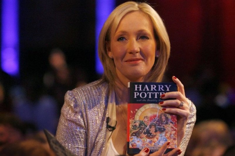 JK Rowling, Penulis Buku Harry Potter