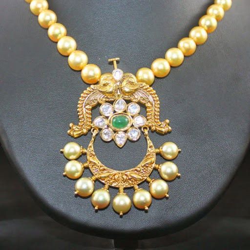 Buy Mangalsutra Online | Latest Mangalsutra Designs Price - Mirraw