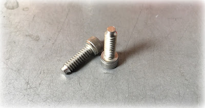 Custom Dog Point Screws - 10/24 X 5/8 Socket Head Cap Screws In 18-8 Stainless Steel With Half Dog Point