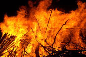 जिला चम्बा के पांगी में आग से चार मकान सामान के साथ जलकर राख