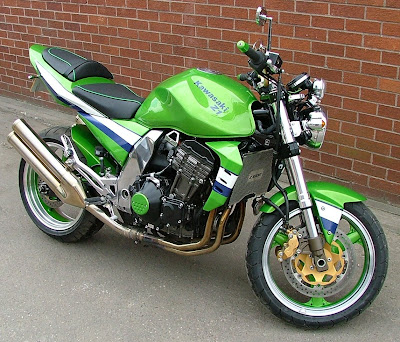 Kawasaki Z1000 Bike