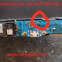 Samsung J4+ sạc báo nhiệt độ cao