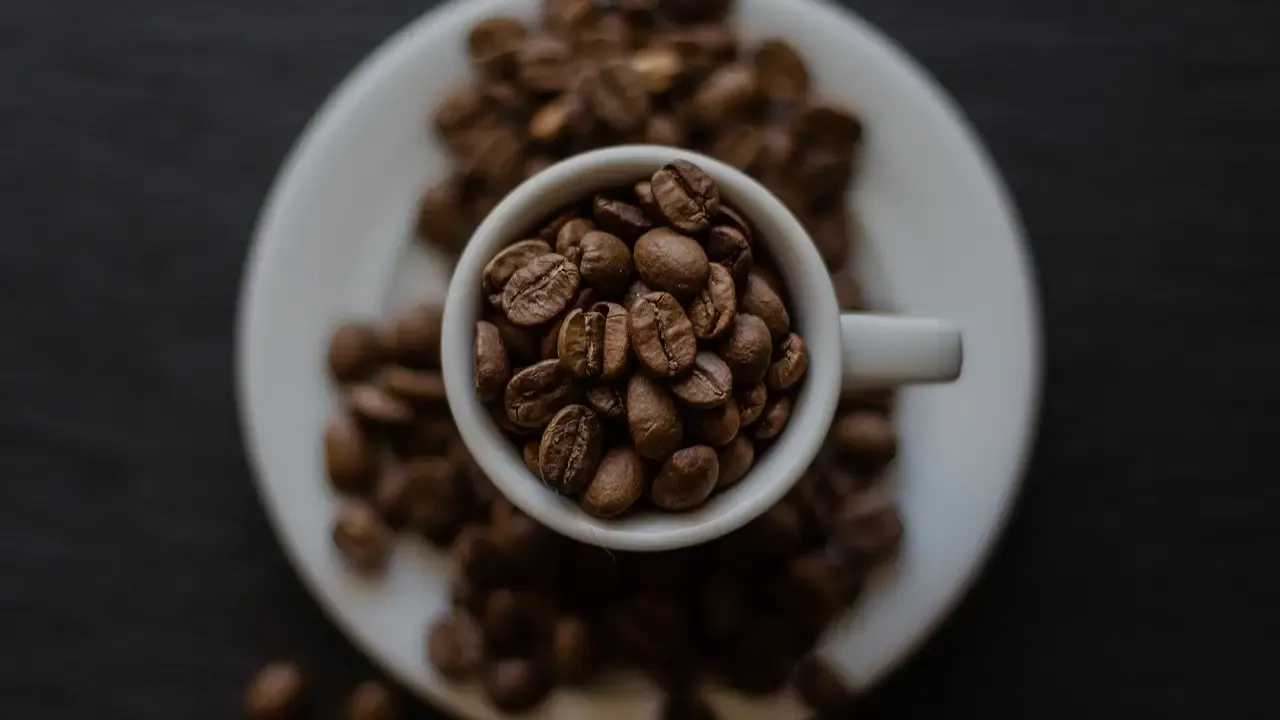 Cosa accade se bevi caffè a stomaco vuoto, salvatoreiovino.it