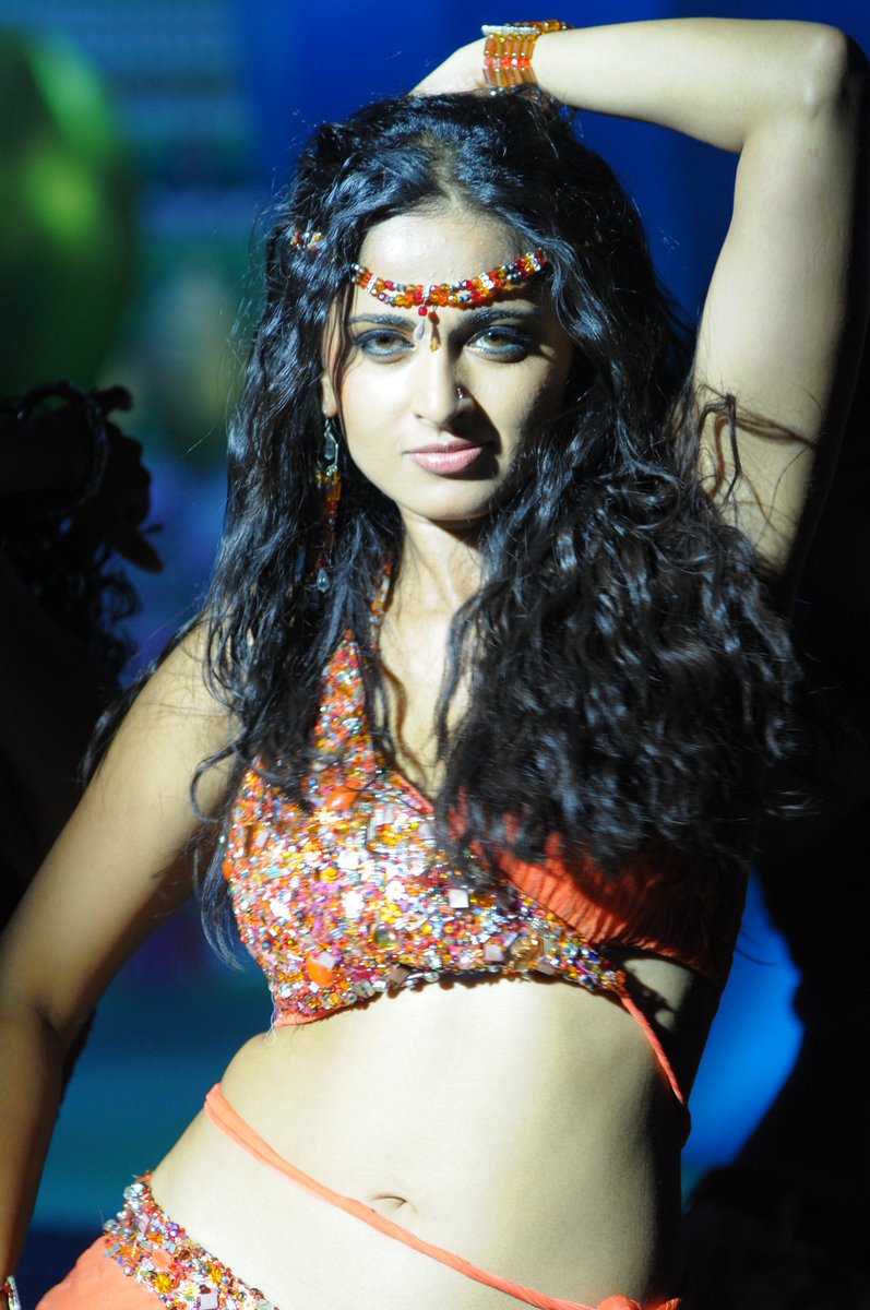 Actress AnushkaShetty Latest HD Images