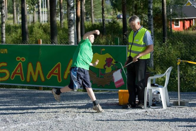 Lomba Melempar Ponsel, Kejuaraan Unik Finlandia