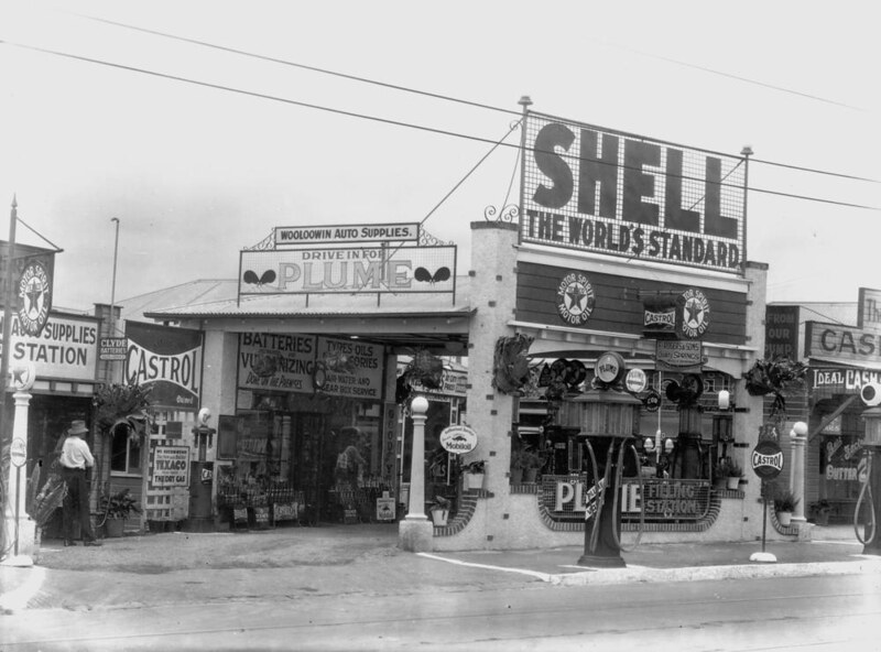 Shell Station 1920s