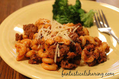 Beefaroni | Simple and ready in under 30 minutes - and kid-approved! #easyrecipe #recipe #beef #pasta #kidfriendly #backtoschool