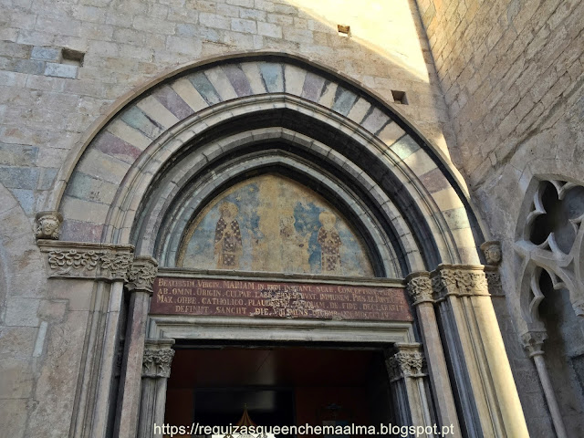 Basilica de Sant Feliu, elementos românicos, góticos e barrocos