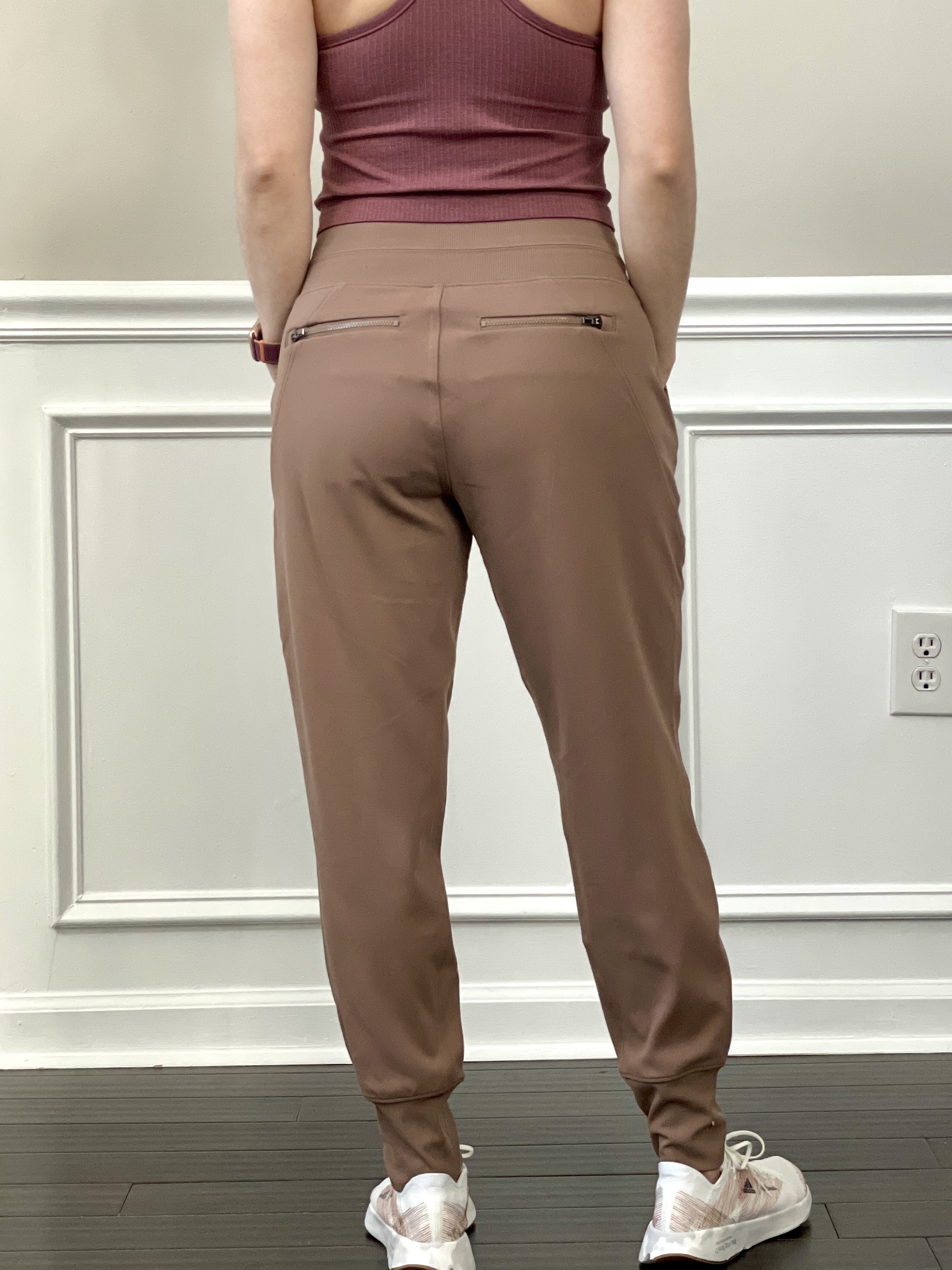 Athleta Mineral Brown Lightweight High Rise Chelsea Utility Jogger