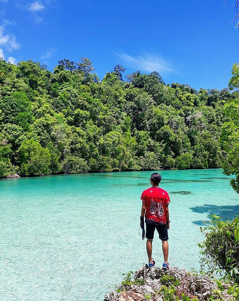 Enchantment of Derawan Islands, World Heritage on the Island of Borneo