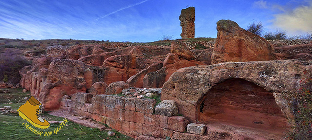 Casas de Taracena o del Sur, y ruinas de las Termas o Baños públicos romanos