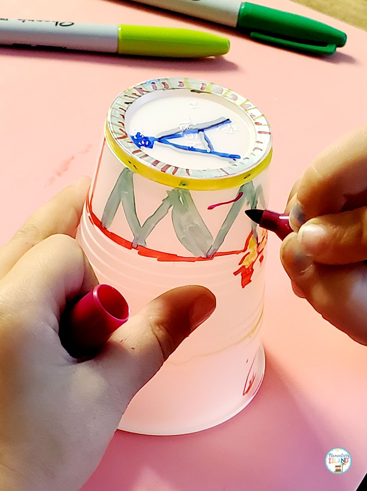 How To Melt Cups into Ornaments: A Teacher's Simple, Cheap and Cute  Christmas Craft