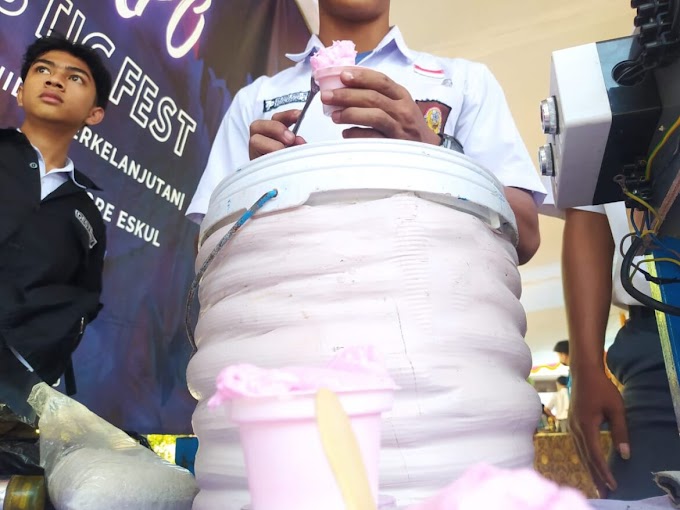 Berbahan Limbah, Siswa SMK TI Cimahi Ciptakan Mesin Pembuat Es Krim