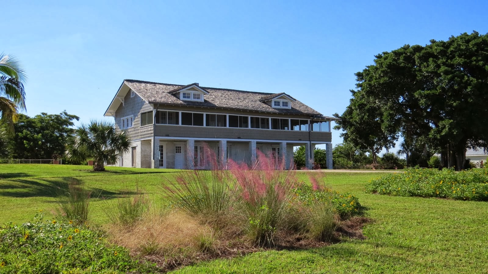 Mound House