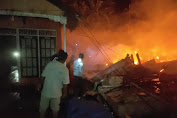 Kobaran Api Menyala Hebat di Kelurahan Benteng Kecamatan Sungai Batang Inhil 